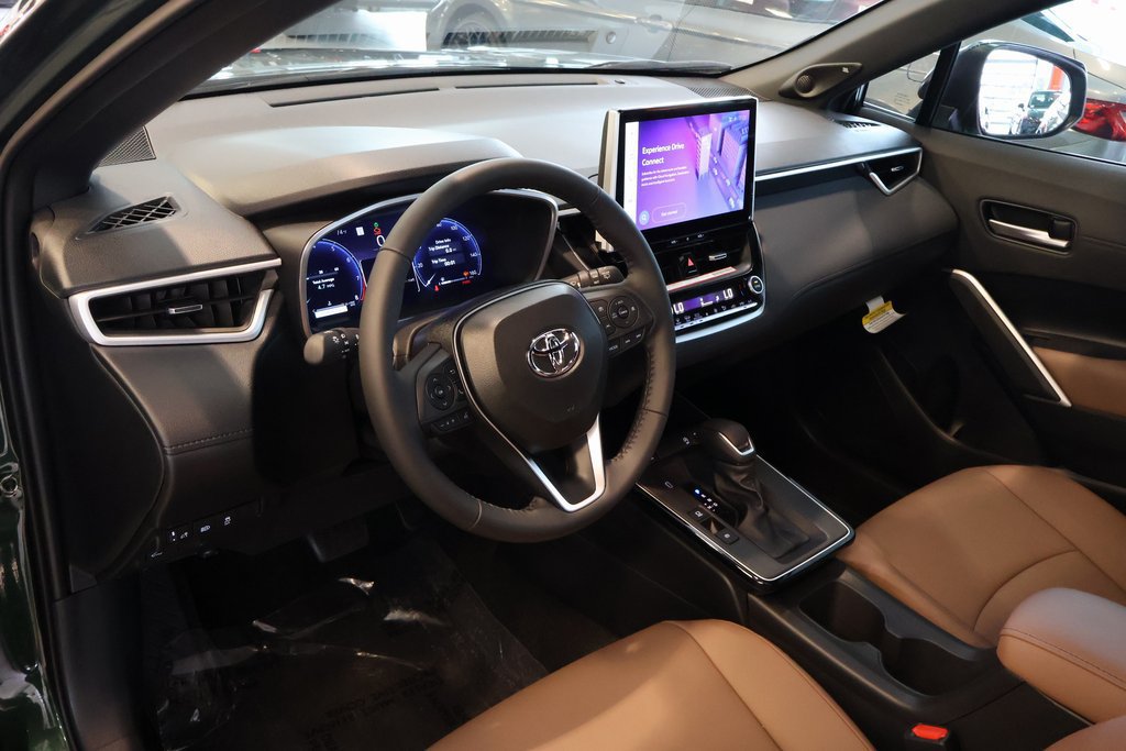Used 2026 Toyota Corolla Cross XLE w/ Convenience Package FWD image 6