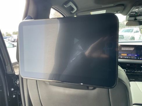 New 2026 Chevrolet Tahoe High Country image 16