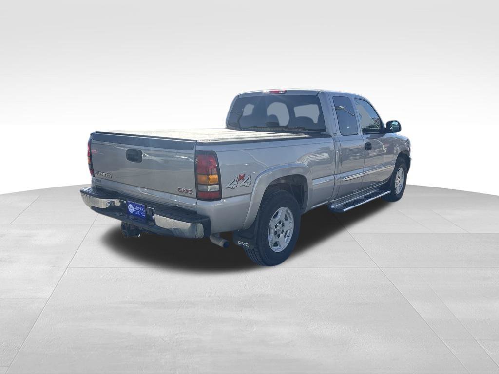 Used 2007 GMC Sierra 1500 SLE w/ Extended Cab Value Package AWD/4WD image 6