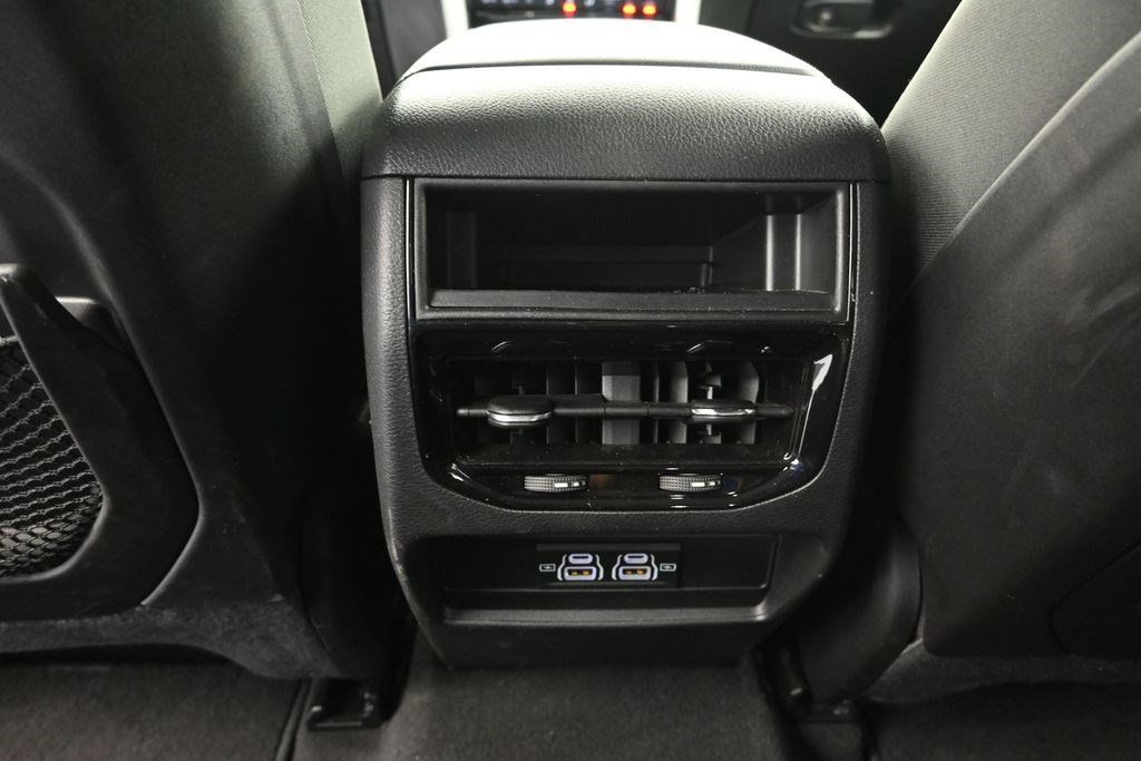 Used 2025 Jeep Grand Cherokee Laredo X AWD/4WD image 16