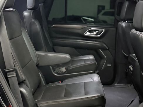 Used 2022 Chevrolet Tahoe High Country AWD/4WD image 16