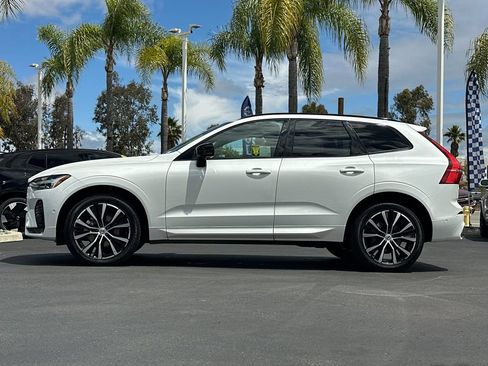 Certified 2025 Volvo XC60 B5 Plus AWD/4WD image 2