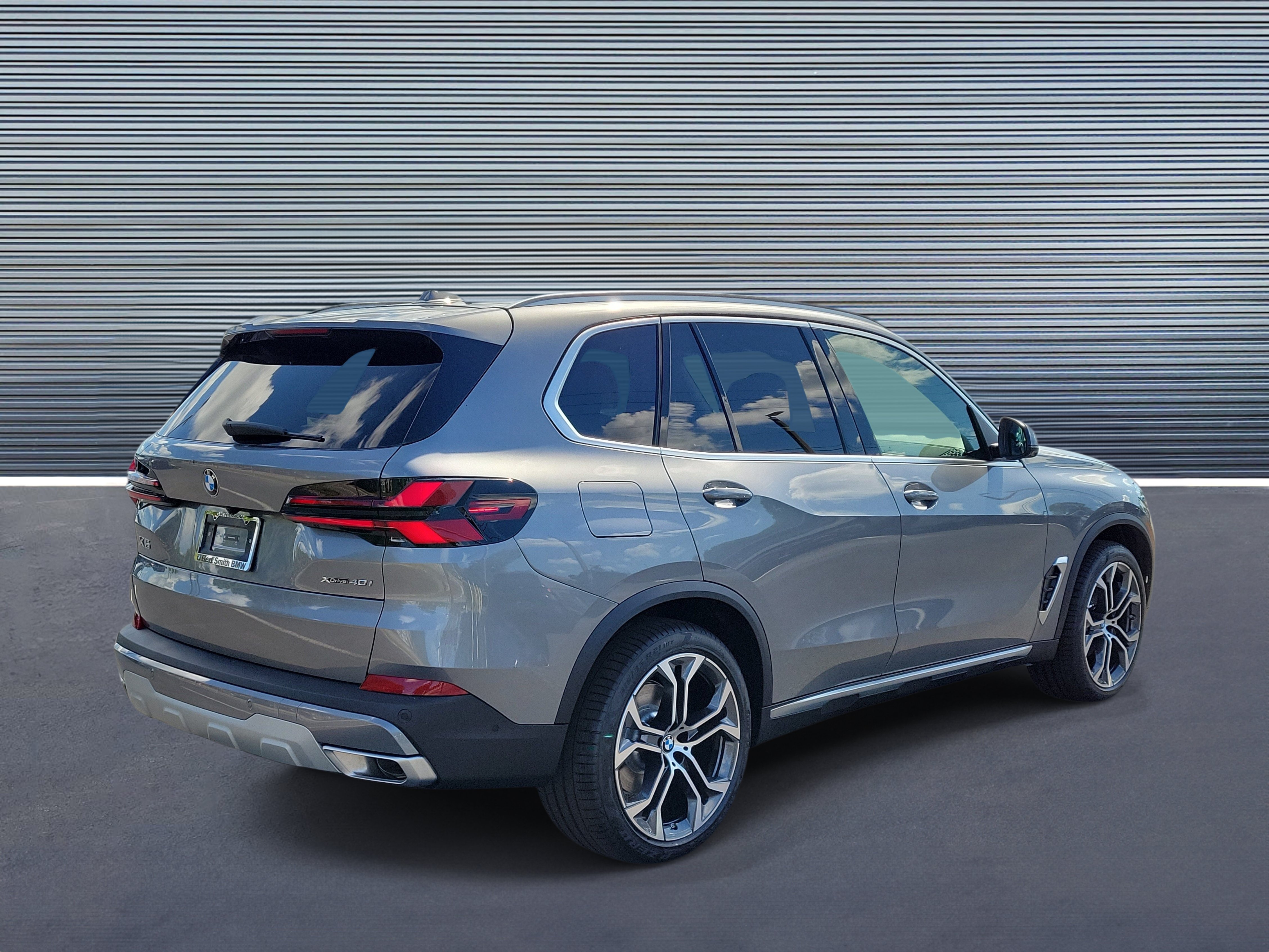 New 2026 BMW X5 xDrive40i AWD/4WD image 3