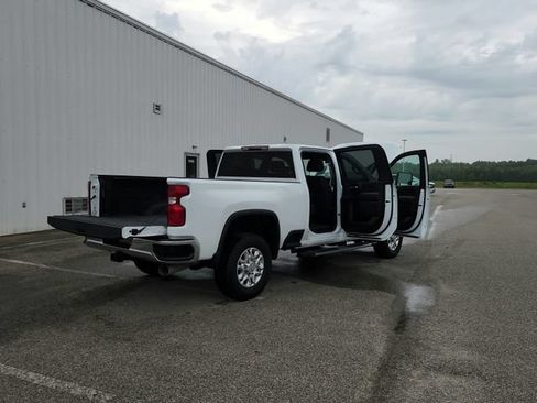 Used 2023 Chevrolet Silverado 2500 LT w/ Convenience Package AWD/4WD image 31
