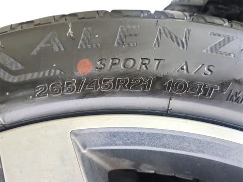 Used 2020 Volkswagen Atlas Cross Sport SEL image 38