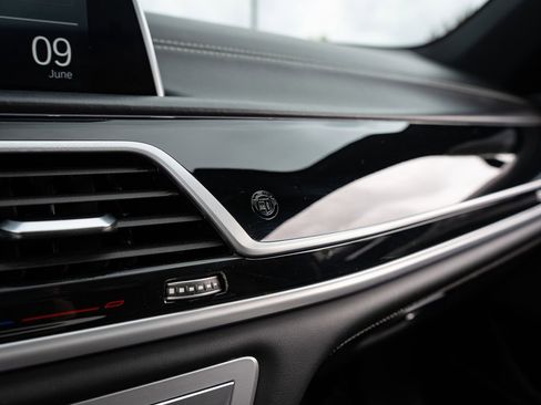 Used 2020 BMW ALPINA B7 xDrive AWD/4WD image 64