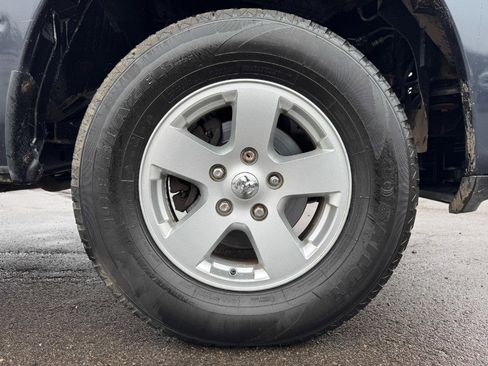 Used 2017 RAM 1500 Express image 13