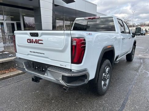 New 2026 GMC Sierra 3500 SLT image 8