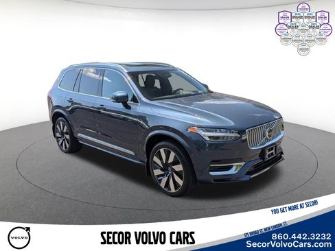 Used 2023 Volvo XC90 T8 Ultimate w/ Lounge Package AWD/4WD image 3