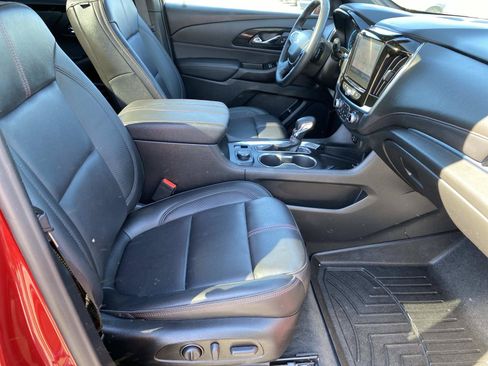 Used 2023 Chevrolet Traverse RS AWD/4WD image 26