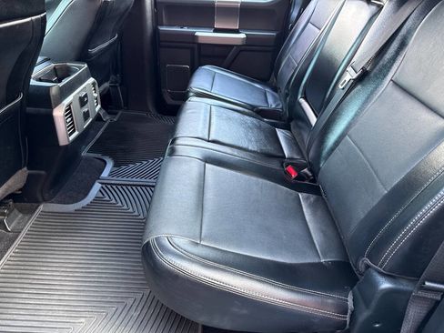 Used 2015 Ford F150 Lariat image 13