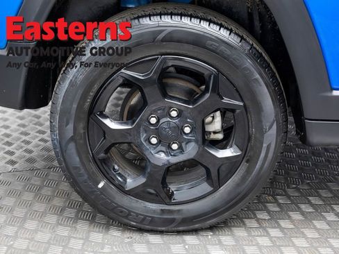 Used 2023 Jeep Compass Trailhawk AWD/4WD image 31