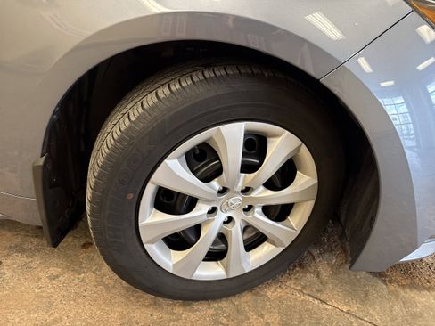 Used 2024 Toyota Corolla LE image 11