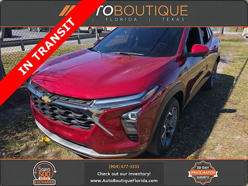 Used 2024 Chevrolet Trax LT image 1