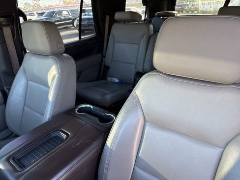 Used 2021 Chevrolet Tahoe Z71 w/ Z71 Signature Package AWD/4WD image 11