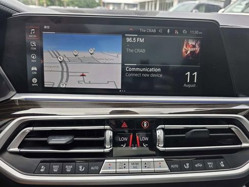 Used 2021 BMW X5 sDrive40i w/ Luxury Seating Package 2 image 13