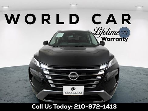 Used 2024 Nissan Rogue SL w/ SL Premium Package FWD image 3