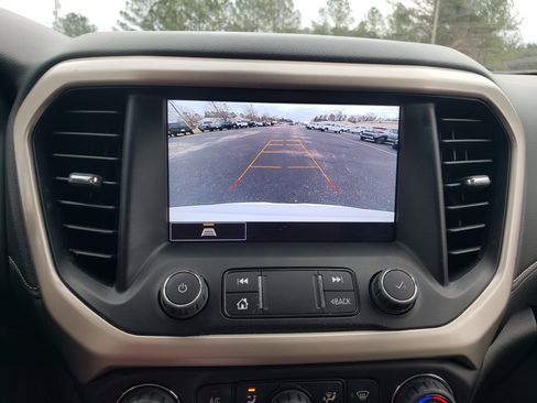 Used 2023 GMC Acadia Denali image 39