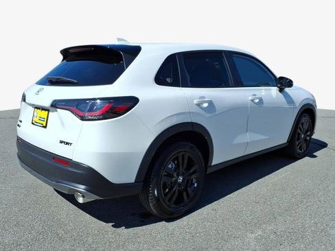 New 2026 Honda HR-V Sport image 4