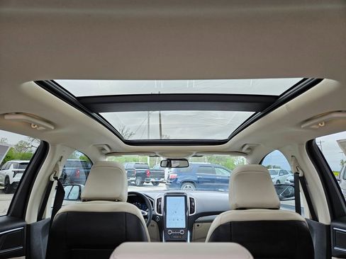 Used 2022 Ford Edge Titanium w/ Equipment Group 301A AWD/4WD image 39
