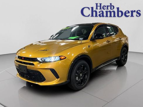 Used 2024 Dodge Hornet R/T Plus w/ Tech Pack Plus w/o Parking image 12