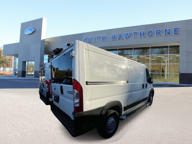 Used 2025 RAM ProMaster 2500 w/ U-Haul Equipment Group FWD image 6
