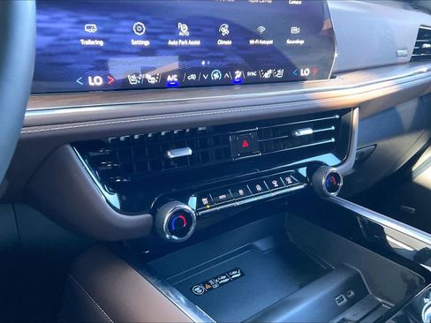 Certified 2026 Chevrolet Tahoe High Country w/ LPO, Illumination Package AWD/4WD image 32