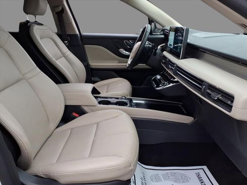 Certified 2025 Lincoln Corsair Premiere w/ Equipment Group 101A image 13