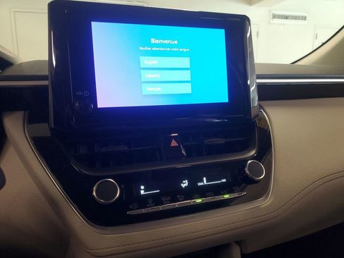 Used 2023 Toyota Corolla Cross L image 24