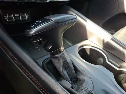 Used 2024 Dodge Durango GT AWD/4WD image 16