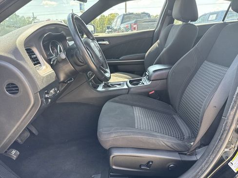 Used 2023 Dodge Charger SXT RWD image 12