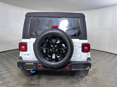 Used 2023 Jeep Wrangler Unlimited Sahara image 4