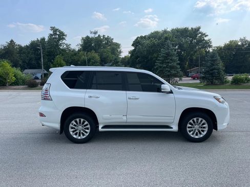 Used 2016 Lexus GX 460 image 4