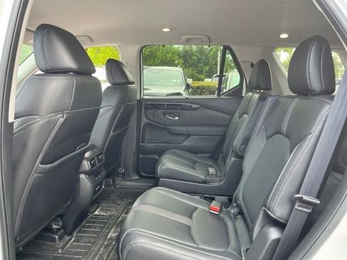 Used 2023 Honda Pilot EX-L image 8