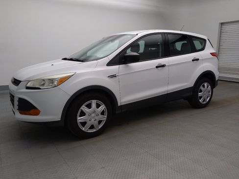 Used 2014 Ford Escape S image 2
