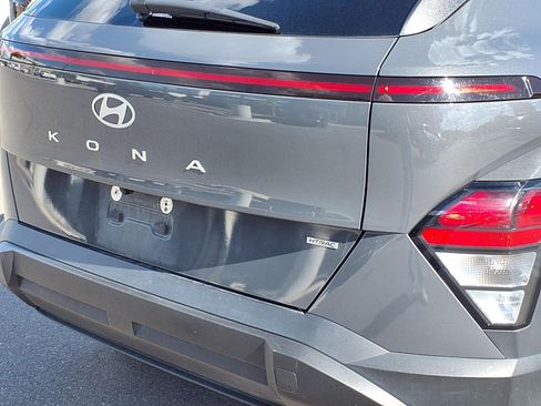 Used 2025 Hyundai Kona SEL AWD/4WD image 21