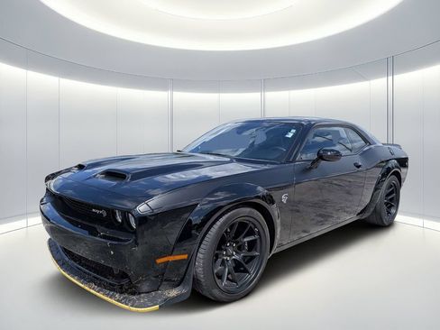 Used 2023 Dodge Challenger SRT Hellcat RWD image 8