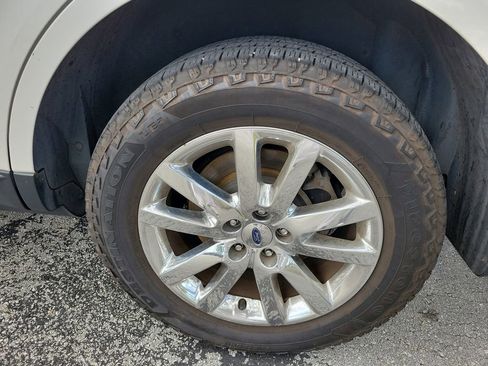 Used 2013 Ford Edge SEL FWD image 5
