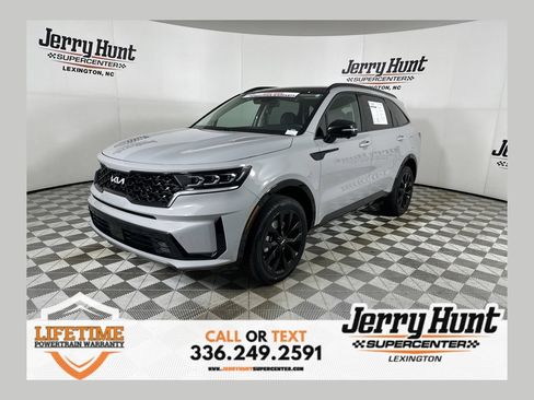 Used 2023 Kia Sorento SX AWD/4WD image 1