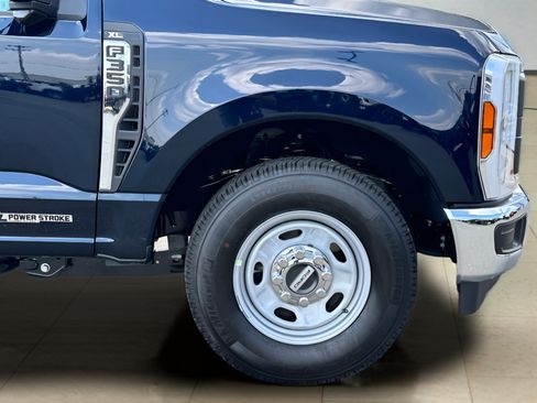 New 2025 Ford F350 XL w/ 360-Degree Camera Package RWD image 34