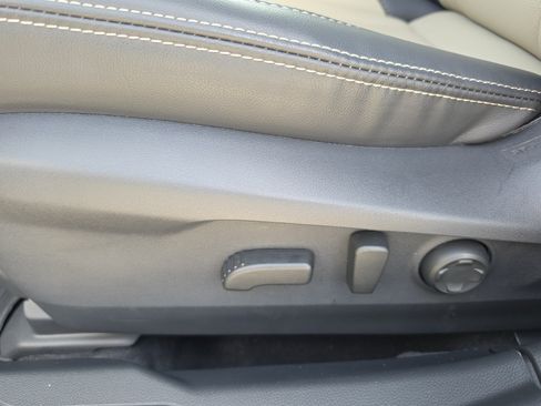 Used 2025 Subaru Outback Limited w/ Popular Package #2 AWD/4WD image 10