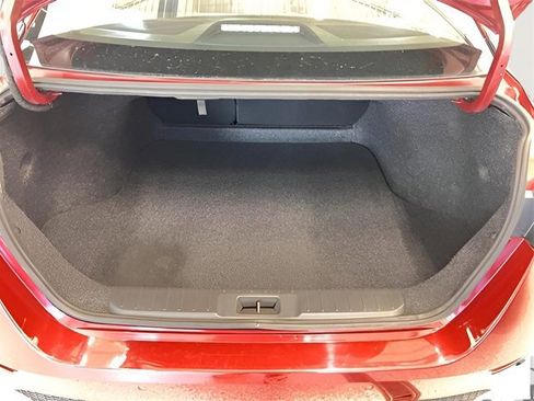 Used 2021 Nissan Sentra SV w/ Trunk Package image 23