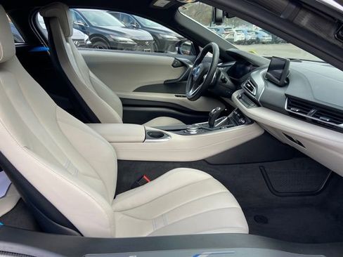 Used 2015 BMW i8 image 23