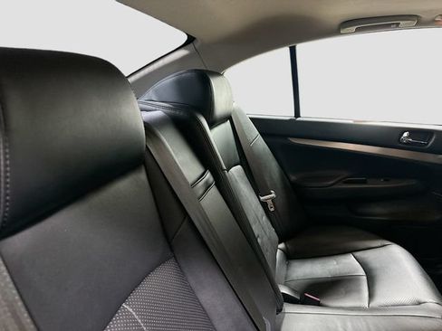 Used 2015 INFINITI Q40 AWD w/ Navigation Package image 29