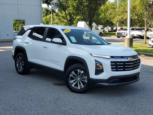 Used 2026 Chevrolet Equinox LT FWD image 36
