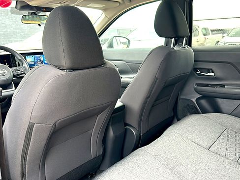 New 2026 Nissan Kicks SV w/ SV Premium Package FWD image 15