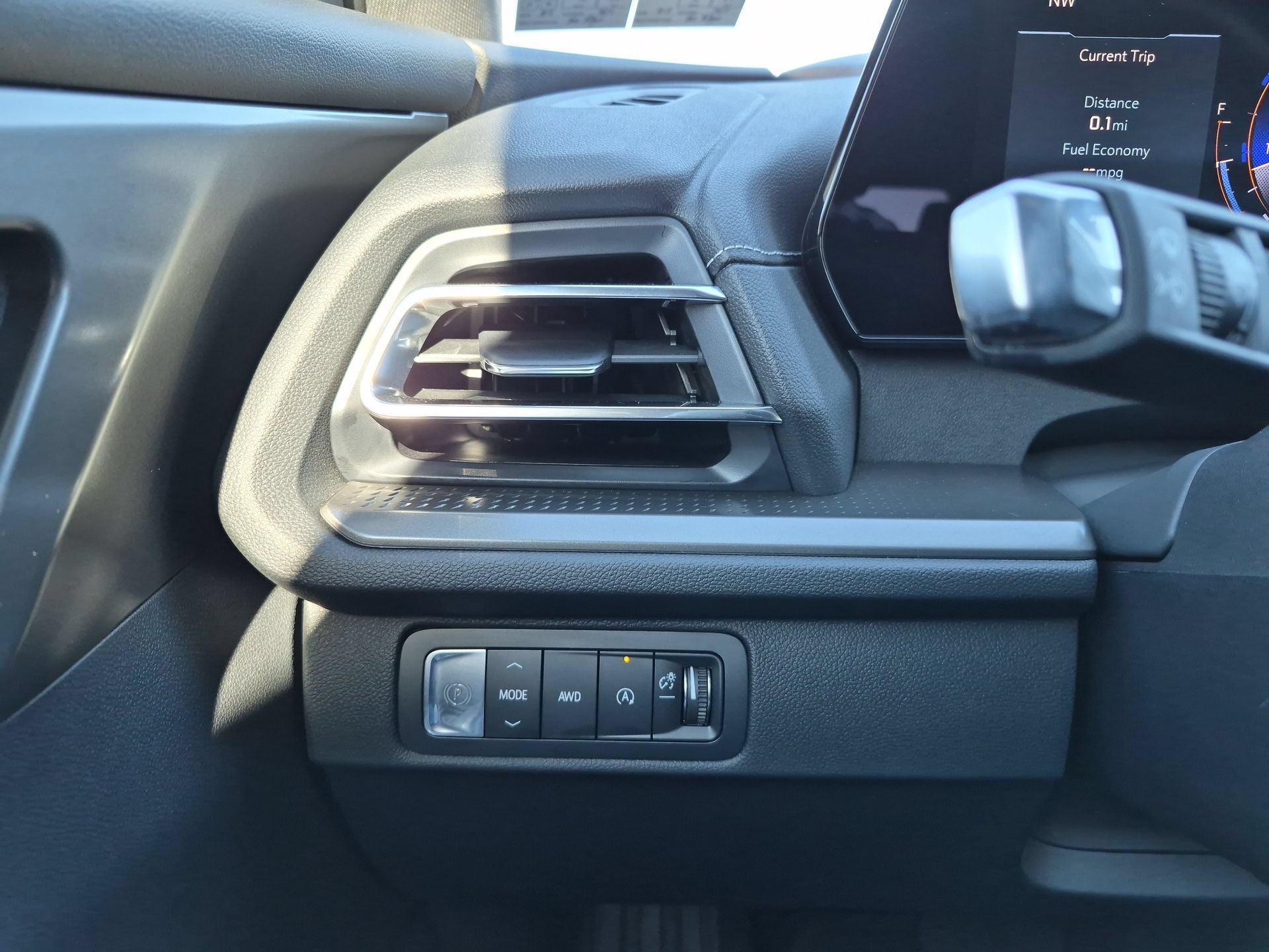 Certified 2026 Chevrolet Traverse LT w/ LPO, Floor Liner Package AWD/4WD image 18