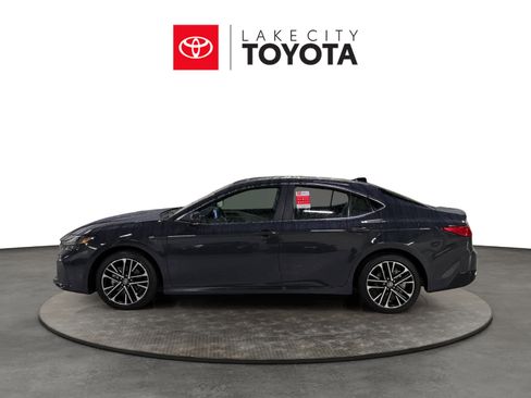 New 2026 Toyota Camry Hybrid AWD/4WD image 3