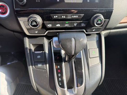Used 2018 Honda CR-V Touring image 6