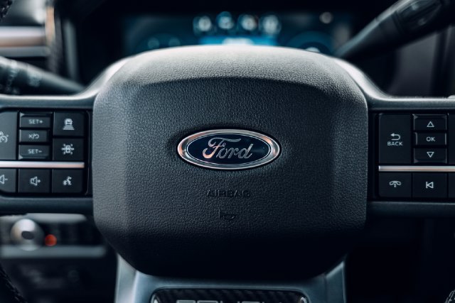 New 2026 Ford F350 Lariat w/ Black Appearance Package AWD/4WD image 30